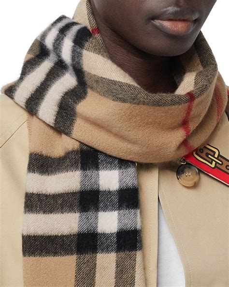 burberry giant check cashmere scarf ivory|burberry classic check cashmere scarf.